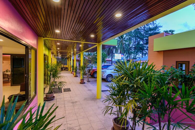 Talay Sai Hotel @ Thung Wua Laen