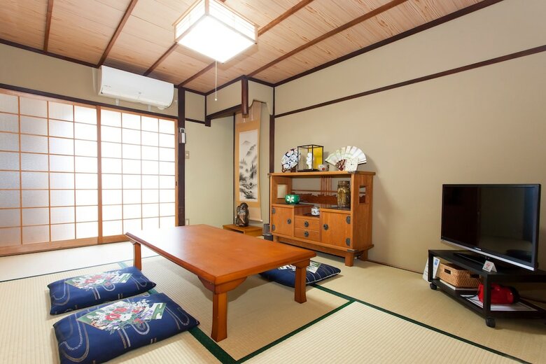 Apartamentos Kujo Stays