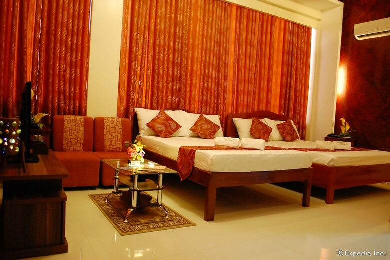 Hotel Aquari Travelers Suites