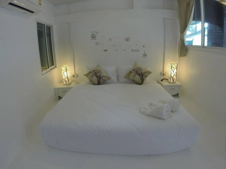 Hotel At We Patong Hostel