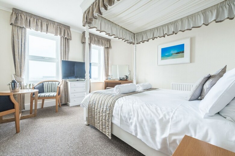 The Land's End Hotel