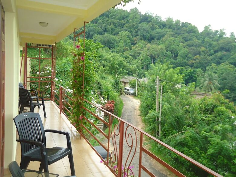 Hotel Nature Walk Resort