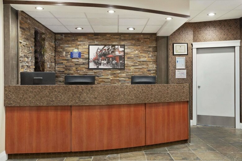 Hotel Days Inn By Wyndham Sylvan Lake