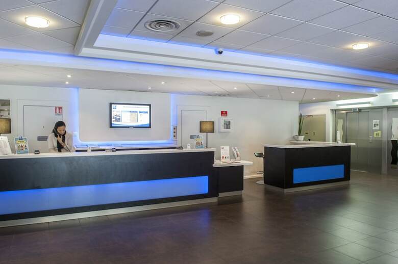 Hotel Ibis Budget Paris Porte De Montmartre