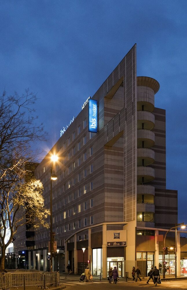 Hotel Ibis Budget Paris Porte De Montmartre
