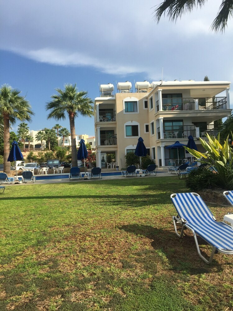 Rododafni Beach Apartments