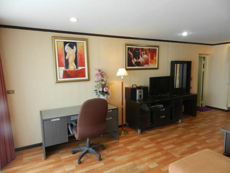 Alex Group Jomtien Plaza Condotel