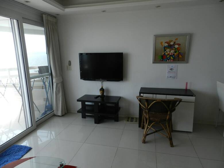 Alex Group Jomtien Plaza Condotel