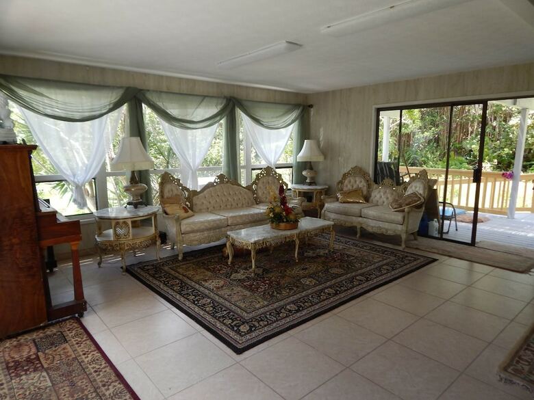 Bed & Breakfast Fern Forest Getaway