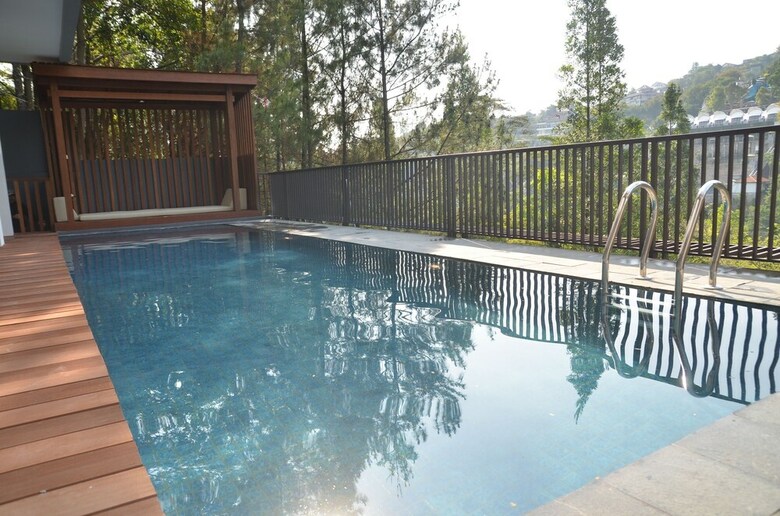 Cempaka Villa Dago Private Pool