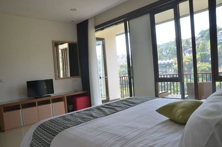 Cempaka Villa Dago Private Pool