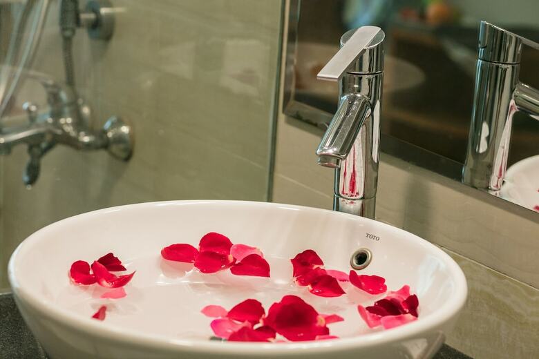 Hanoi Lotus Boutique Hotel