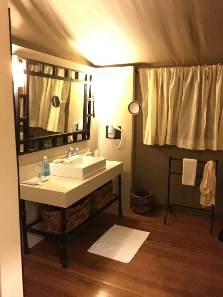 Posada Mutara Camp