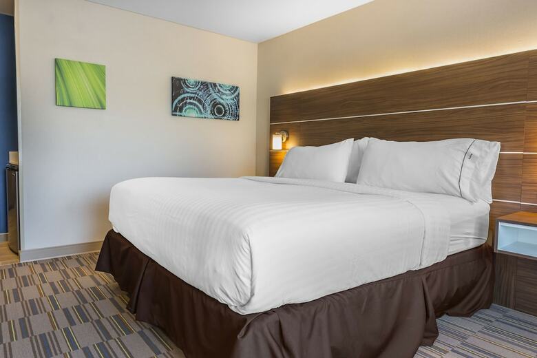 Hotel Holiday Inn Express & Suites Clarion
