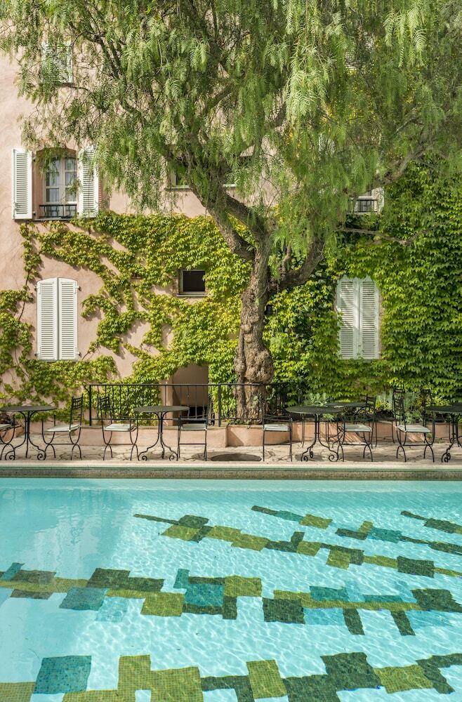 Hotel H�tel Restaurant Le Yaca