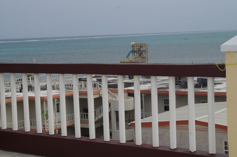 Aparthotel Tropicana Condominiums