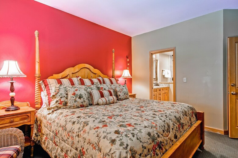 Highlands Westview By East West Hospitality