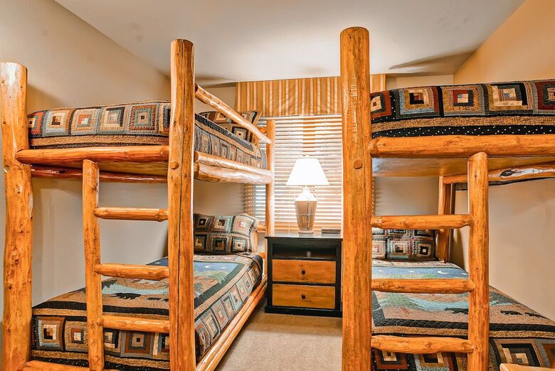 Highlands Westview By East West Hospitality