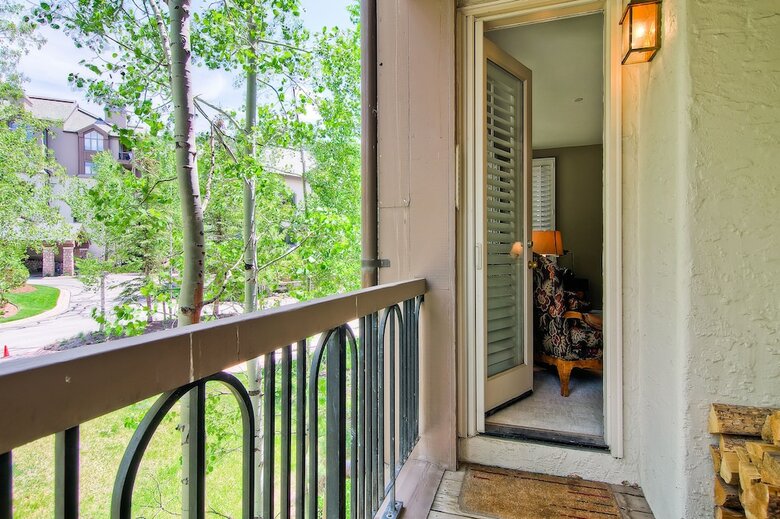 Highlands Westview By East West Hospitality