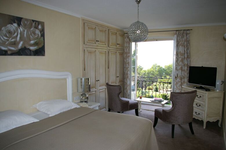 Hotel La Bastide De Tourtour & Spa H�tel