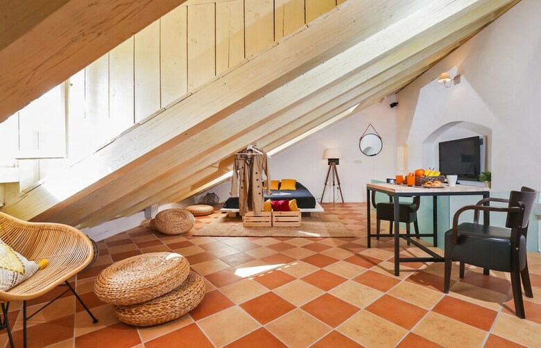 Old Town Apartments By Irundo