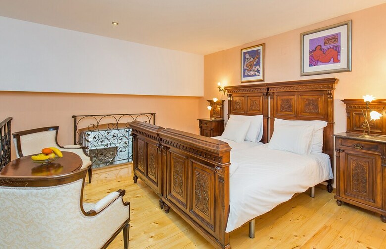 Old Town Apartments By Irundo