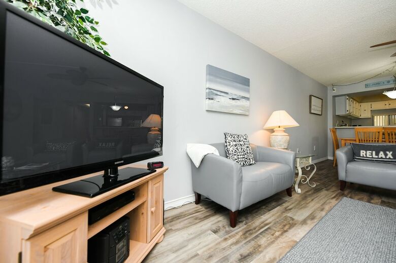 Bay Oaks By Beachside Management