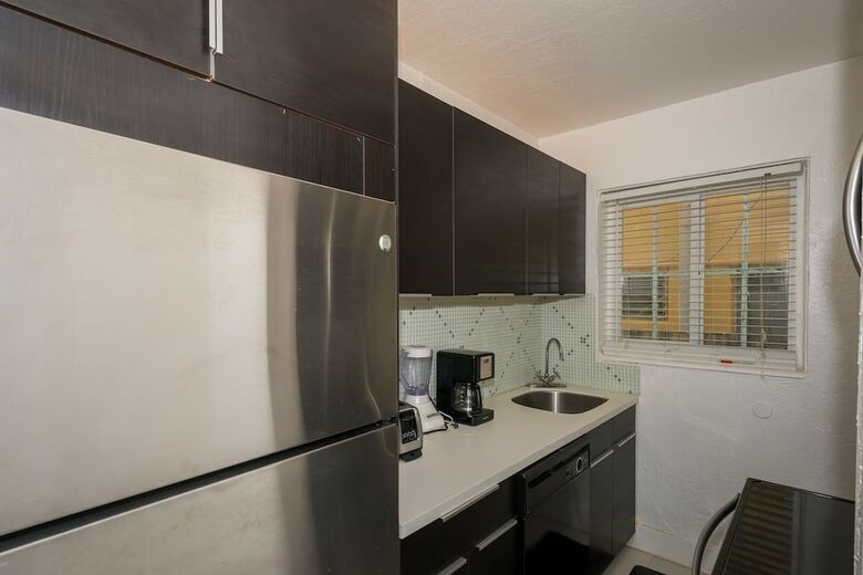 The Courtyard By Royal Stays