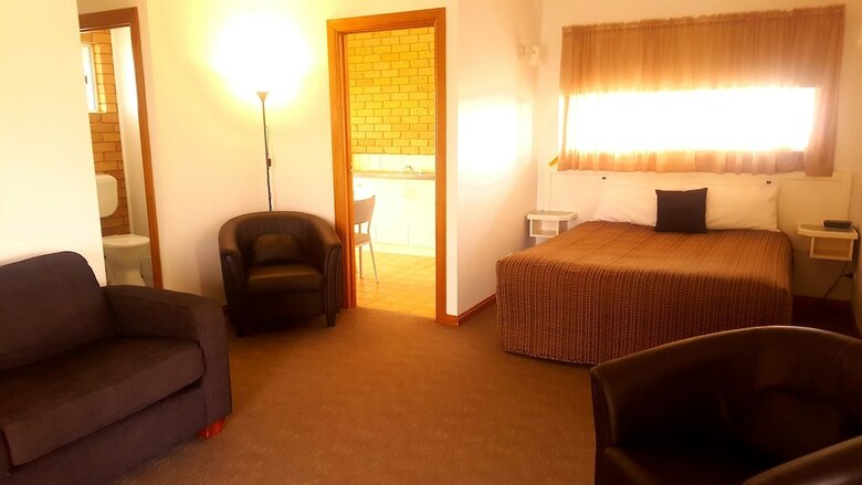 Centrepoint Motel