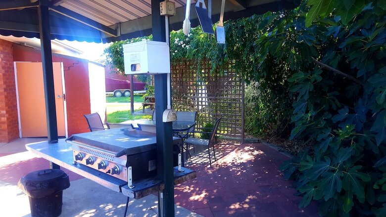 Centrepoint Motel
