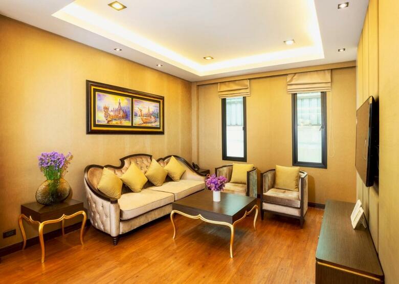 Chiva Bangkok Hotel