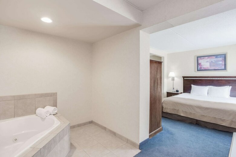 Hotel Wingate By Wyndham Bridgeport Wv