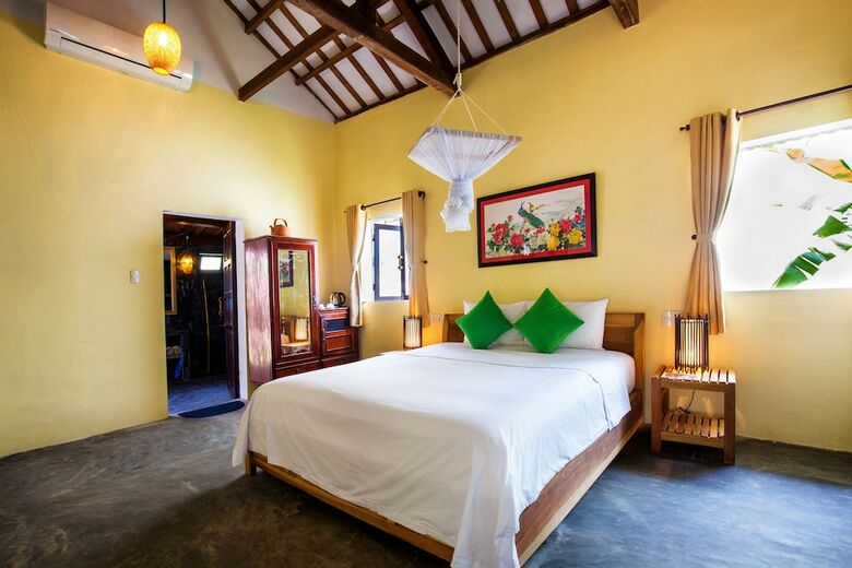 Bed & Breakfast Red Flower Cottages Homestay