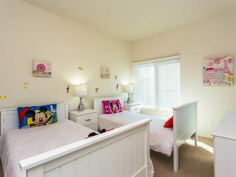 3 Bedroom House Anaheim Resort Area