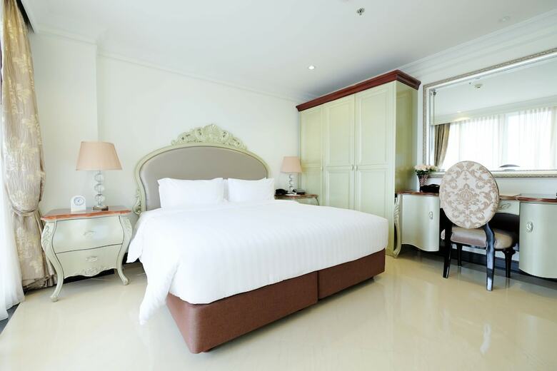 Hotel Lk President