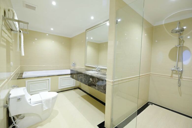 Hotel Lk President