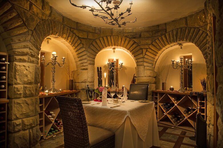 Posada Wild Horses Lodge