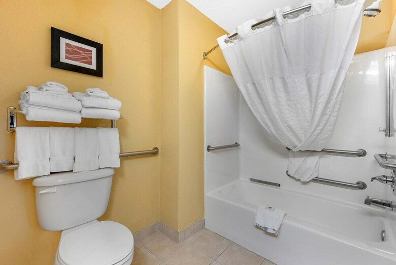 Hotel Comfort Suites Findlay I-75