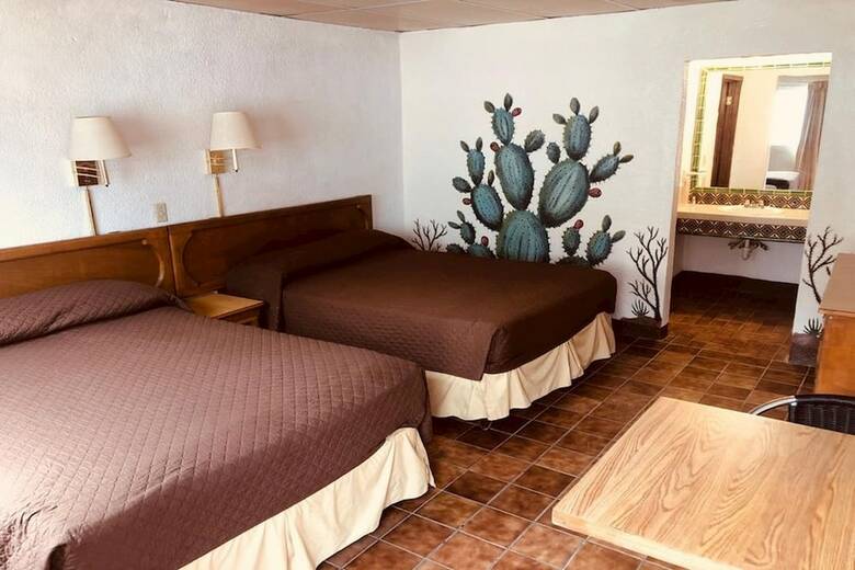 Las Palmas Hotel