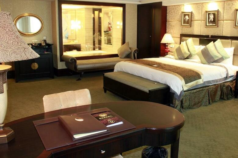 Royal Mediterranean Hotel