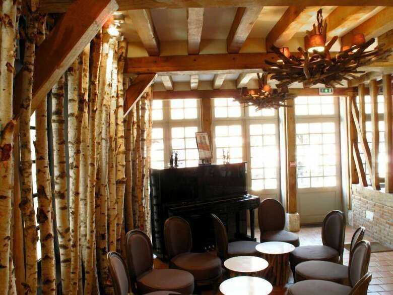 Hotel De La Licorne & Spa Nuxe