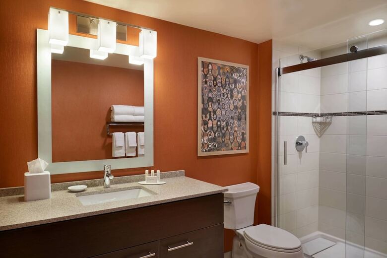 Hotel Towneplace Suites By Marriott Windsor