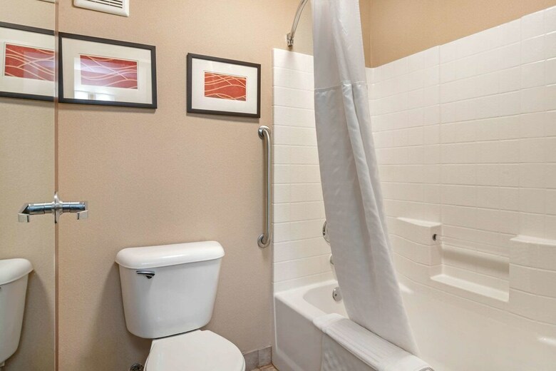 Hotel Comfort Inn And Suites Salem
