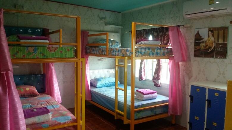 Hotel Rueang Sri Si Ri
