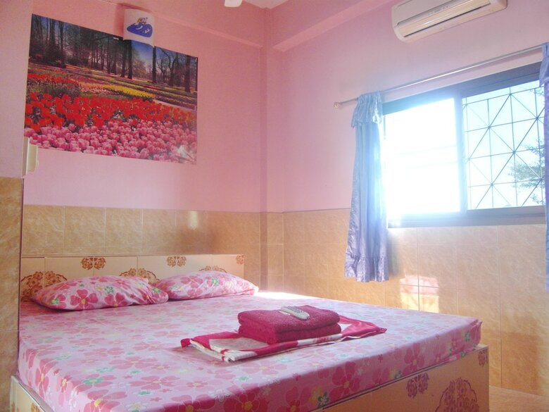 Hotel Rueang Sri Si Ri
