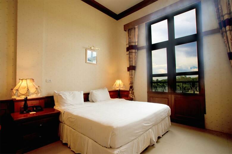 Chateau De Khaoyai Hotel & Resort