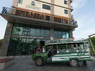 The Sixteenth Naiyang Beach Hotel