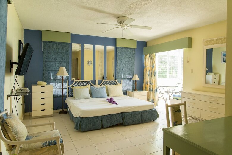 Aparthotel Moonlight Beach Studio At Montego Bay Club Resort