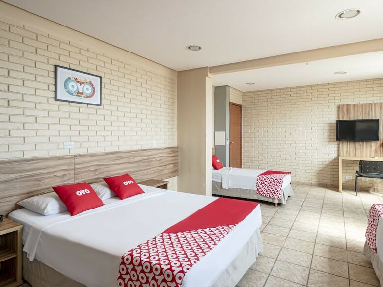 Oyo Hotel Serras De Goyaz Centro