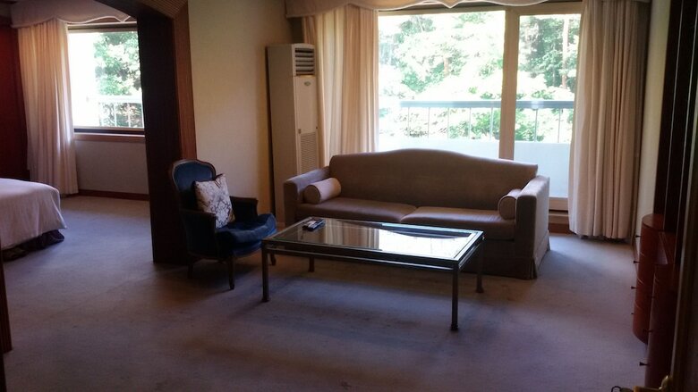 Lake Hills Songnisan Hotel